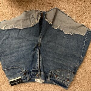 NWT Abercrombie & Fitch The Mom Short High Rise Denim Shorts Size 29/8